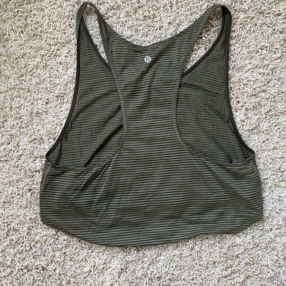 Lululemon tank - Picture 3 of 4